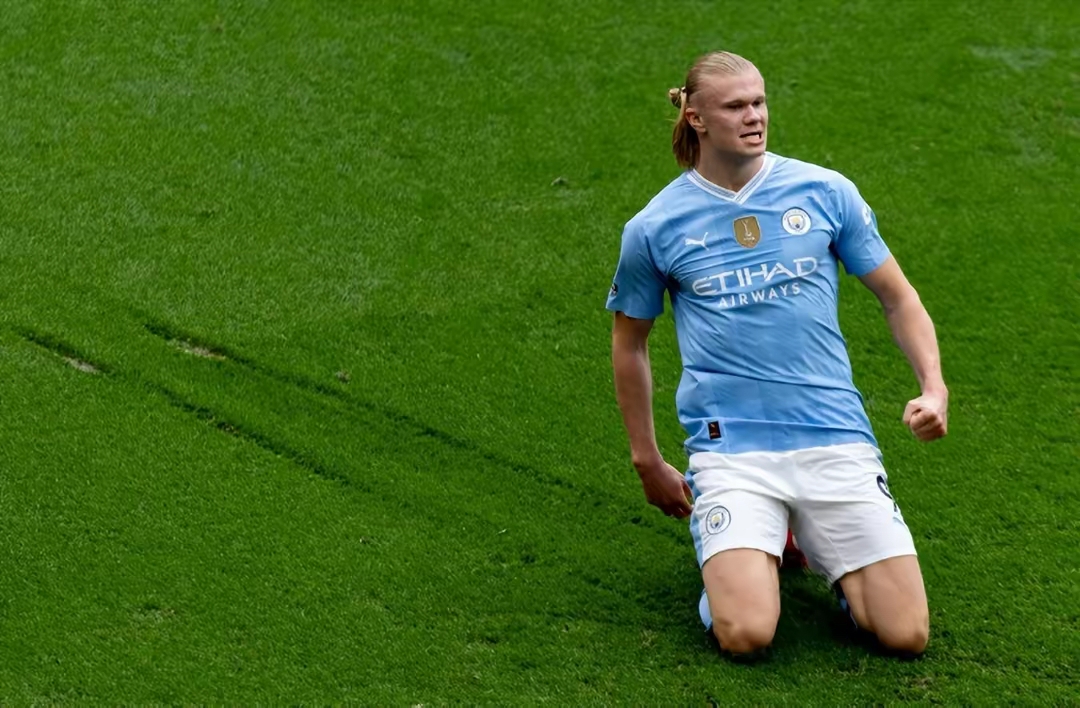 九游体育关于穆雷重返赛场，爆冷首场状态出色，曼联观众沸腾！引发球迷热议的信息