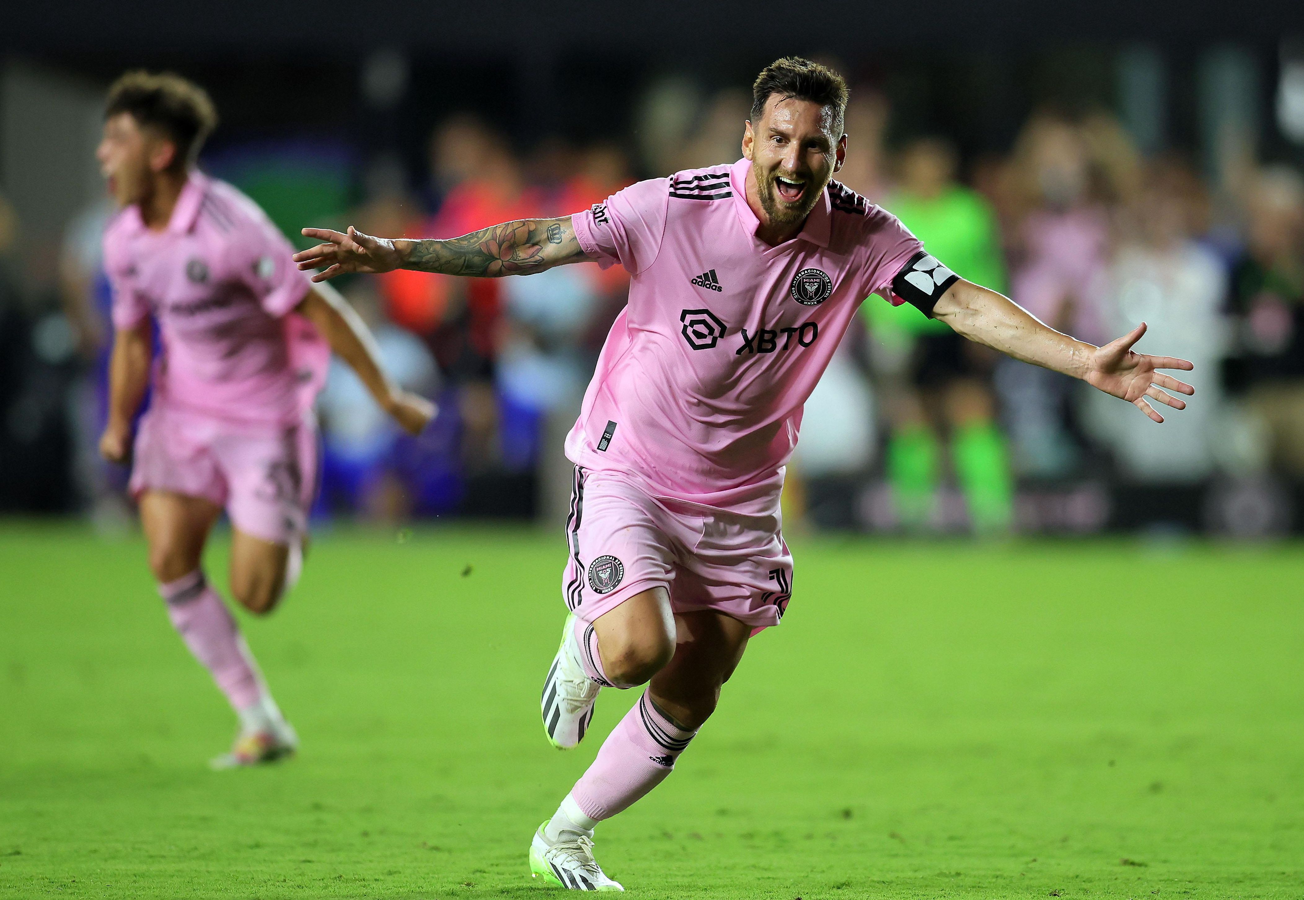 娱乐平台梅西回归赛场，比分优势明显首场状态亮眼，巴黎圣日耳曼观众沸腾！的简单介绍